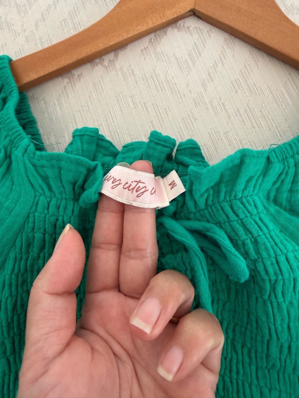 Ivy City Co Women’s Green Smocked Tiered Maxi Peasant Dress Puff Sleeve Size M - Picture 3 of 5